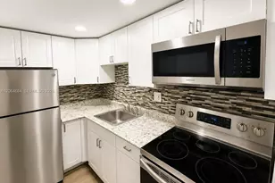 250 174th St, Sunny Isles Beach, FL 33160 - Photo 6