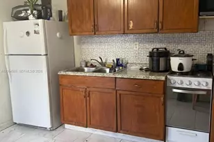 2118 NW 86th St, Miami, FL 33147 - Photo 8