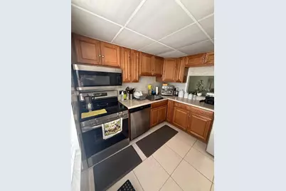 1055 Country Club Dr #402, Margate, FL 33063 - Photo 8