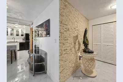 1820 S Treasure Dr #203D, North Bay Village, FL 33141 - Photo 8