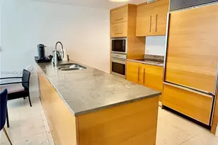 475 Brickell Ave, Miami, FL 33131 - Photo 8