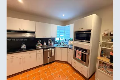 1525 SW 19th Ter, Miami, FL 33145 - Photo 10