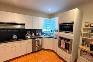 1525 SW 19th Ter, Miami, FL 33145 - Photo 10