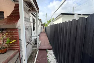 1525 SW 19th Ter, Miami, FL 33145 - Photo 34