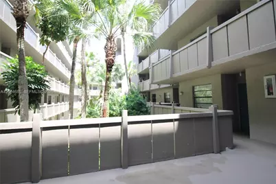 900 Colony Point Cir #216, Pembroke Pines, FL 33026 - Photo 24