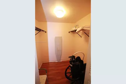 900 Colony Point Cir #216, Pembroke Pines, FL 33026 - Photo 12