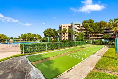 900 Colony Point Cir #216, Pembroke Pines, FL 33026 - Photo 40