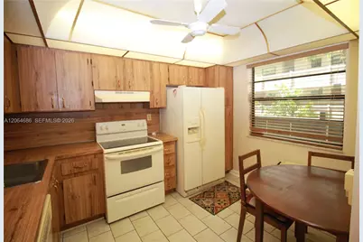 900 Colony Point Cir #216, Pembroke Pines, FL 33026 - Photo 4