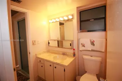 900 Colony Point Cir #216, Pembroke Pines, FL 33026 - Photo 8