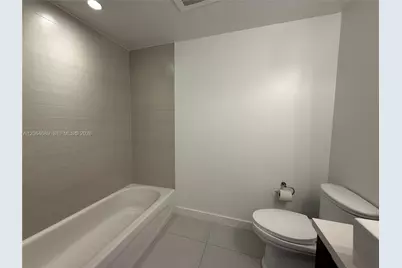 1010 SW 2nd Ave #1501, Miami, FL 33130 - Photo 6