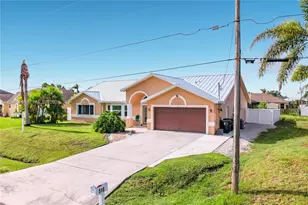 518 SW Lacroix Ave, Port Saint Lucie, FL 34953 - Photo 4