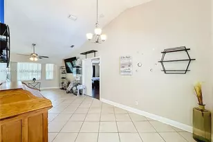518 SW Lacroix Ave, Port Saint Lucie, FL 34953 - Photo 18