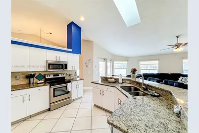 518 SW Lacroix Ave, Port Saint Lucie, FL 34953 - Photo 20