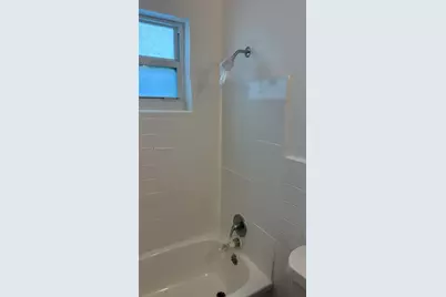 70 NW 77th St #25, Miami, FL 33150 - Photo 10