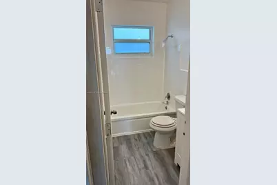 70 NW 77th St #25, Miami, FL 33150 - Photo 8