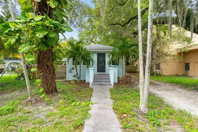 930 NE 132nd St, North Miami, FL 33161 - Photo 24