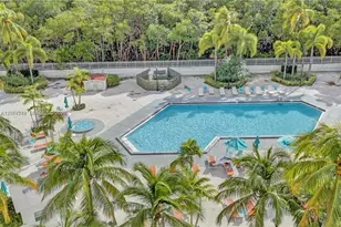 100 Bayview Dr, Sunny Isles Beach, FL 33160 - Photo 32