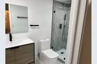 9990 NW 9th St Cir #102, Miami, FL 33172 - Photo 32