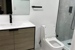 9990 NW 9th St Cir, Miami, FL 33172 - Photo 30