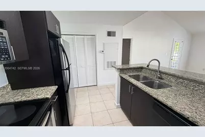 4058 NW 87th Ave #4058, Sunrise, FL 33351 - Photo 2