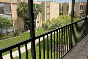 8415 SW 107th Ave, Miami, FL 33173 - Photo 12
