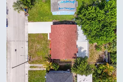 1583 NE 152nd St, North Miami Beach, FL 33162 - Photo 32