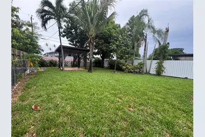 648 E 40th St, Hialeah, FL 33013 - Photo 20