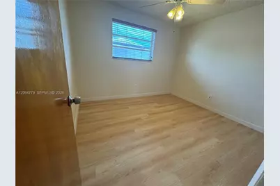 648 E 40th St, Hialeah, FL 33013 - Photo 18