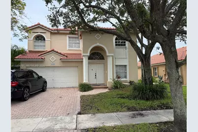 18414 NW 9th St, Pembroke Pines, FL 33029 - Photo 1