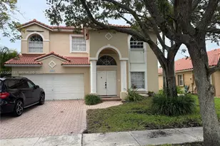 18414 NW 9th St, Pembroke Pines, FL 33029 - Photo 1