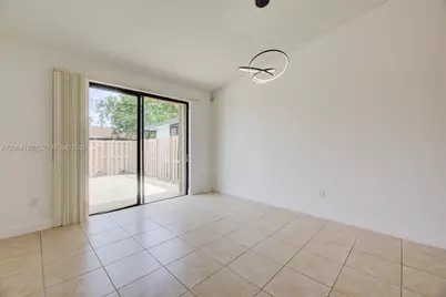 6707 NW 193rd Ln #0, Hialeah, FL 33015 - Photo 10