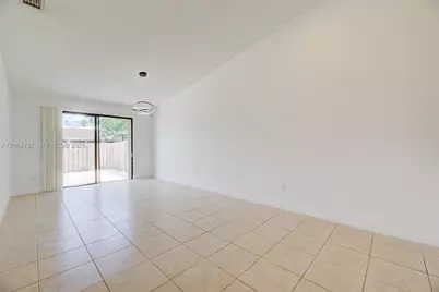 6707 NW 193rd Ln #0, Hialeah, FL 33015 - Photo 6