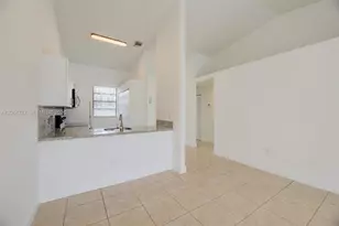 6707 NW 193rd Ln, Hialeah, FL 33015 - Photo 14
