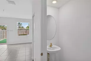12123 NW 23rd Ct, Miami, FL 33167 - Photo 14