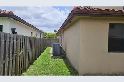 3477 SE 3rd St, Homestead, FL 33033 - Photo 30