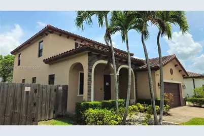 3477 SE 3rd St, Homestead, FL 33033 - Photo 2