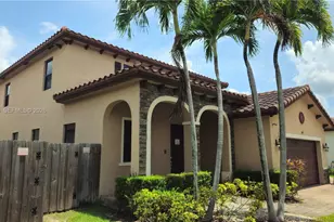 3477 SE 3rd St, Homestead, FL 33033 - Photo 2