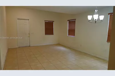 3477 SE 3rd St, Homestead, FL 33033 - Photo 4