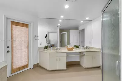 1051 Deerpath Ct, Weston, FL 33326 - Photo 20