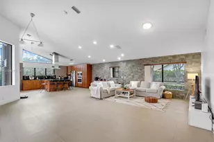 1051 Deerpath Ct, Weston, FL 33326 - Photo 4