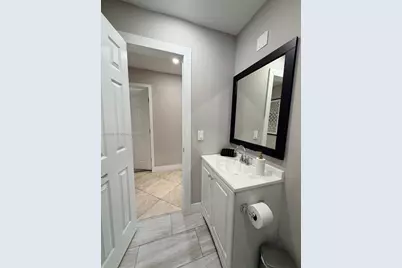 1301 NE 42nd St, Oakland Park, FL 33334 - Photo 56