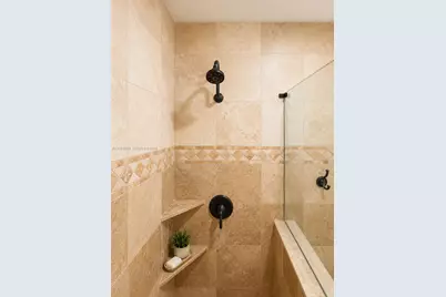 1301 NE 42nd St, Oakland Park, FL 33334 - Photo 42