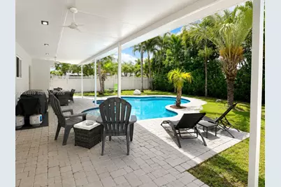 1301 NE 42nd St, Oakland Park, FL 33334 - Photo 4