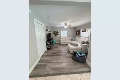1301 NE 42nd St, Oakland Park, FL 33334 - Photo 34