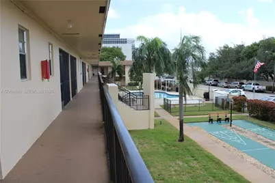 421 NE 1st St #112, Hallandale Beach, FL 33009 - Photo 16