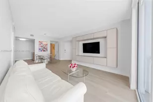 6365 Collins Ave, Miami Beach, FL 33141 - Photo 4