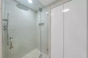 6365 Collins Ave, Miami Beach, FL 33141 - Photo 8