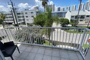 3536 NE 168th St, North Miami Beach, FL 33160 - Photo 10