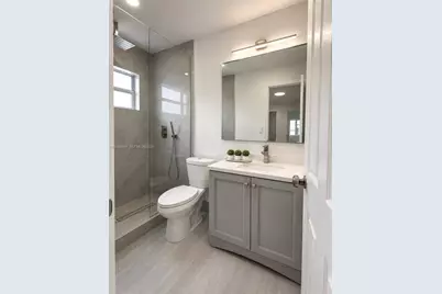 3540 NW 38th Ter, Lauderdale Lakes, FL 33309 - Photo 16