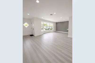3540 NW 38th Ter, Lauderdale Lakes, FL 33309 - Photo 2